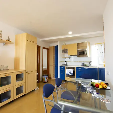Book Jet - Harbour Bliss View And Wifi Apartament *